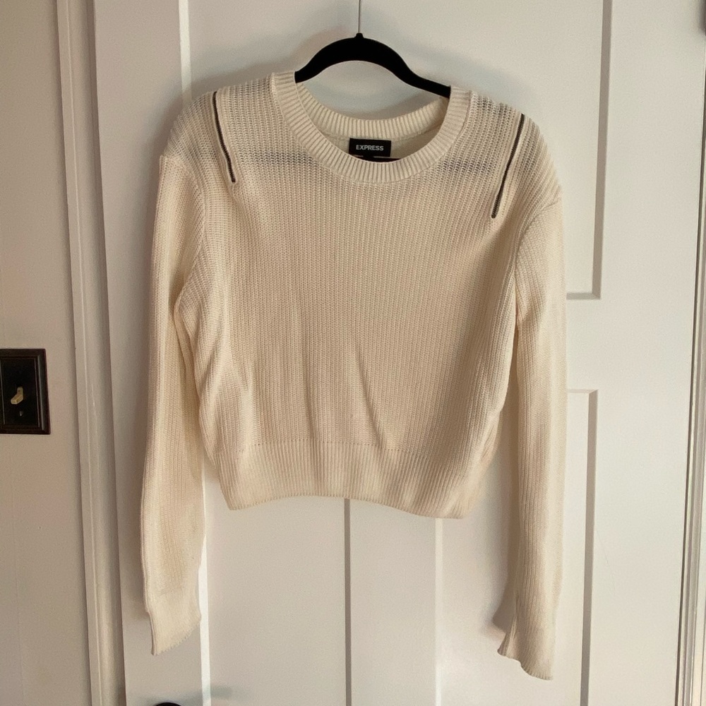 Express ZIP shoulder pullover sweater
